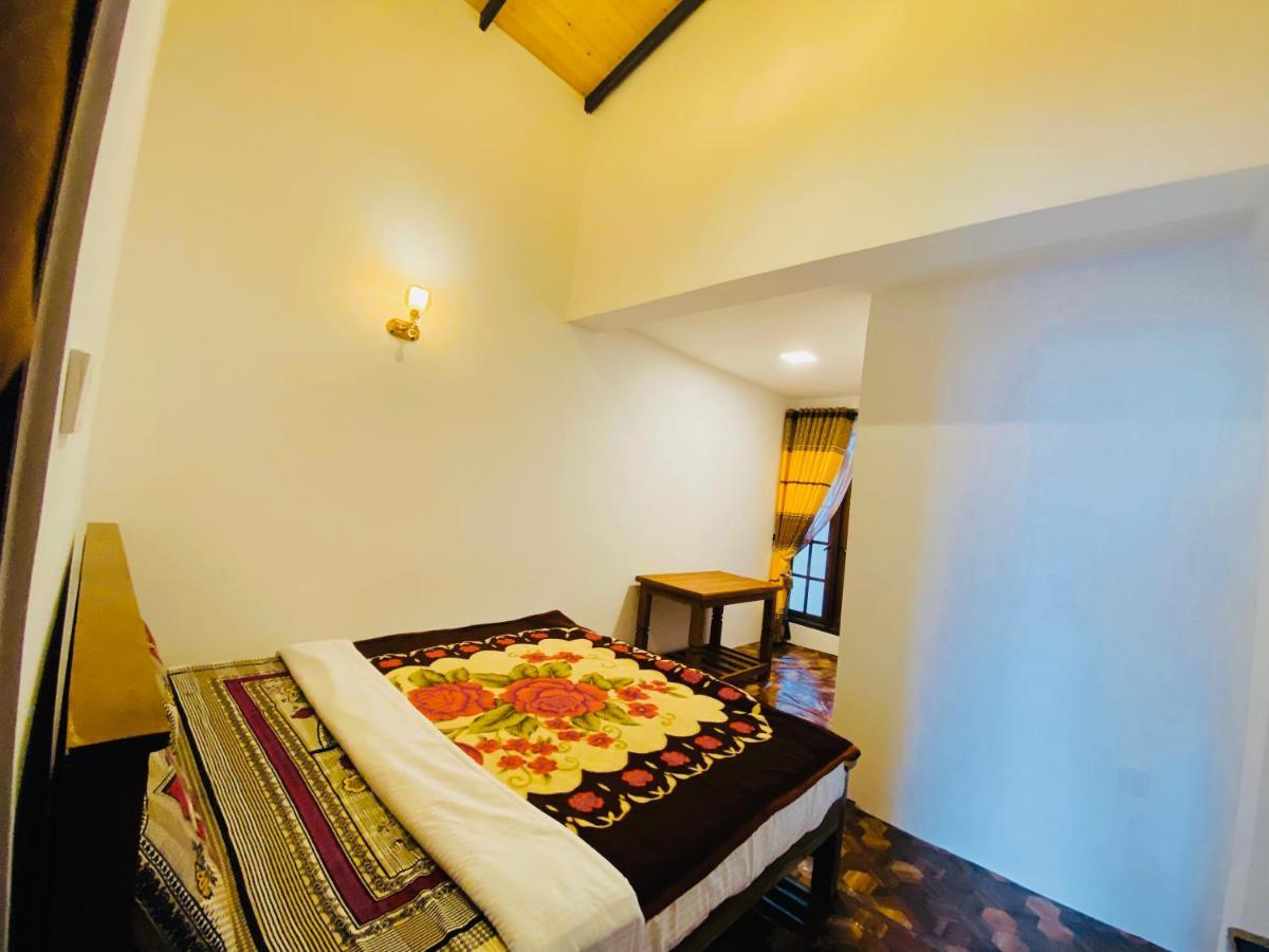 Travellers Nest Inn นูวาราเอลิยา ภายนอก รูปภาพ