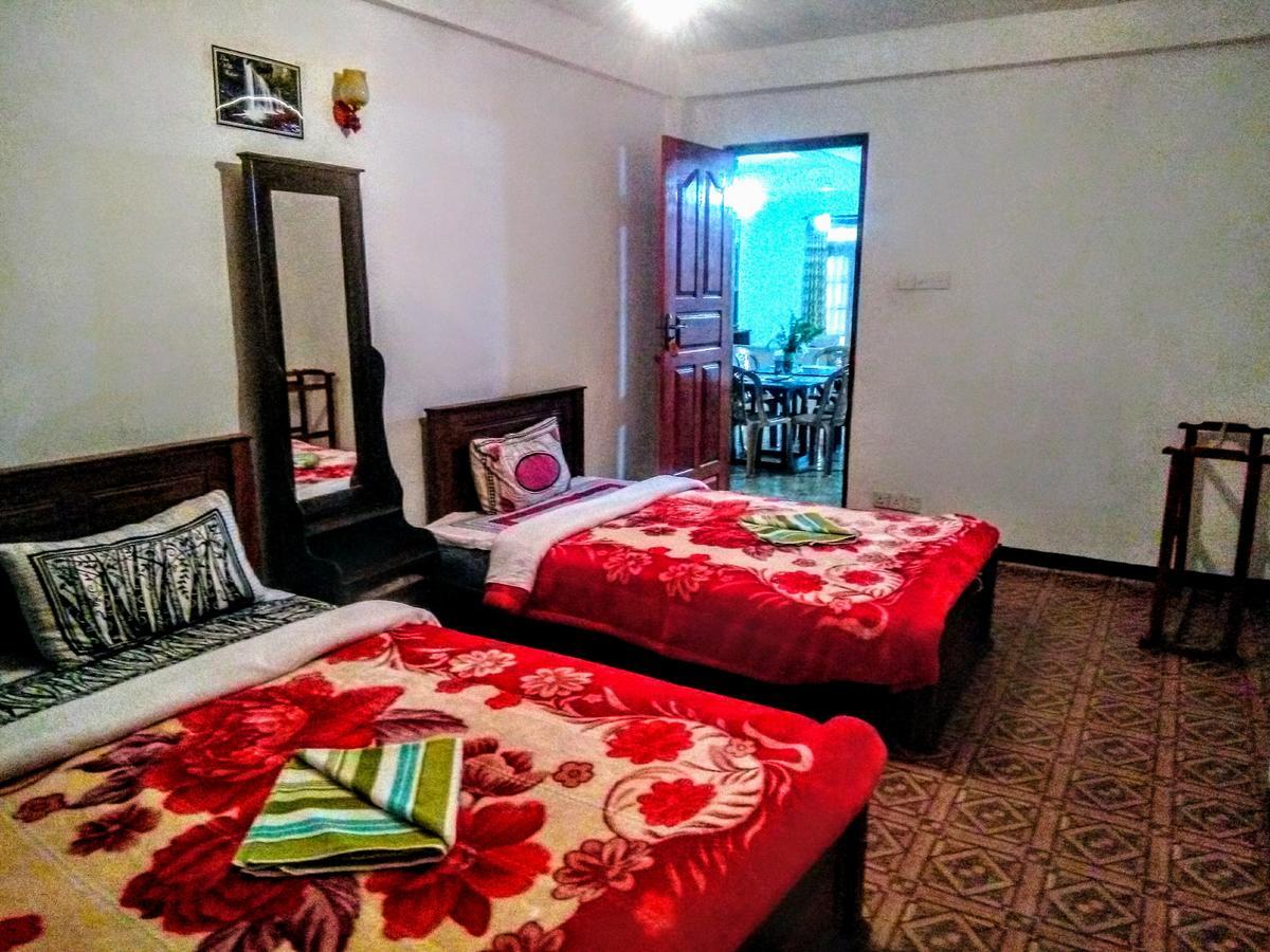 Travellers Nest Inn นูวาราเอลิยา ภายนอก รูปภาพ